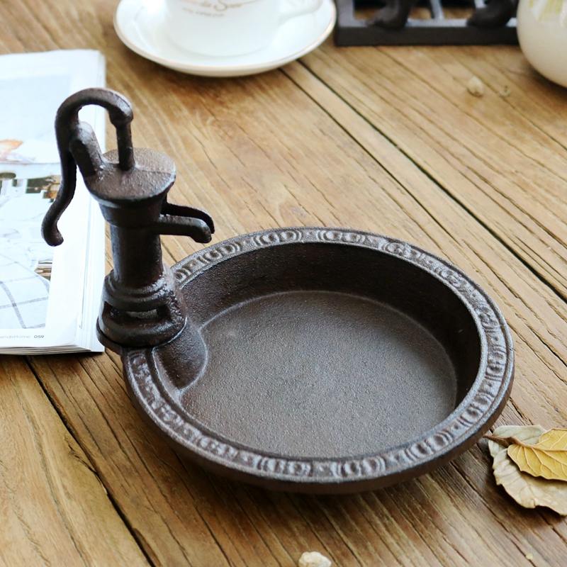 欧式铸铁工艺品压水机装饰盘鸟食盘储物盘 创意个性家居装饰摆件