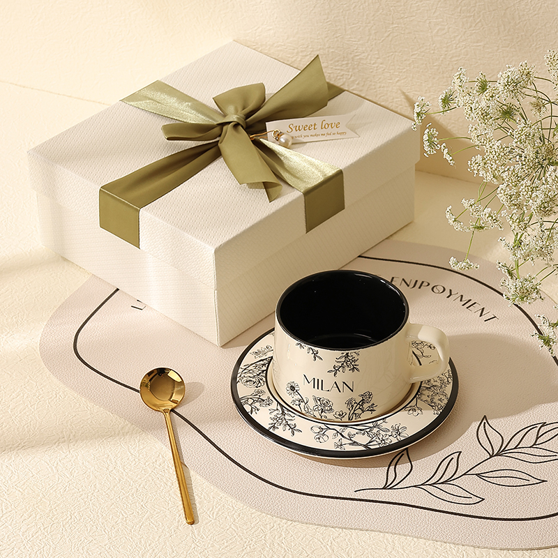 法式高端咖啡杯设计感小众情侣杯陶瓷下午茶红茶杯碟套装伴手礼盒