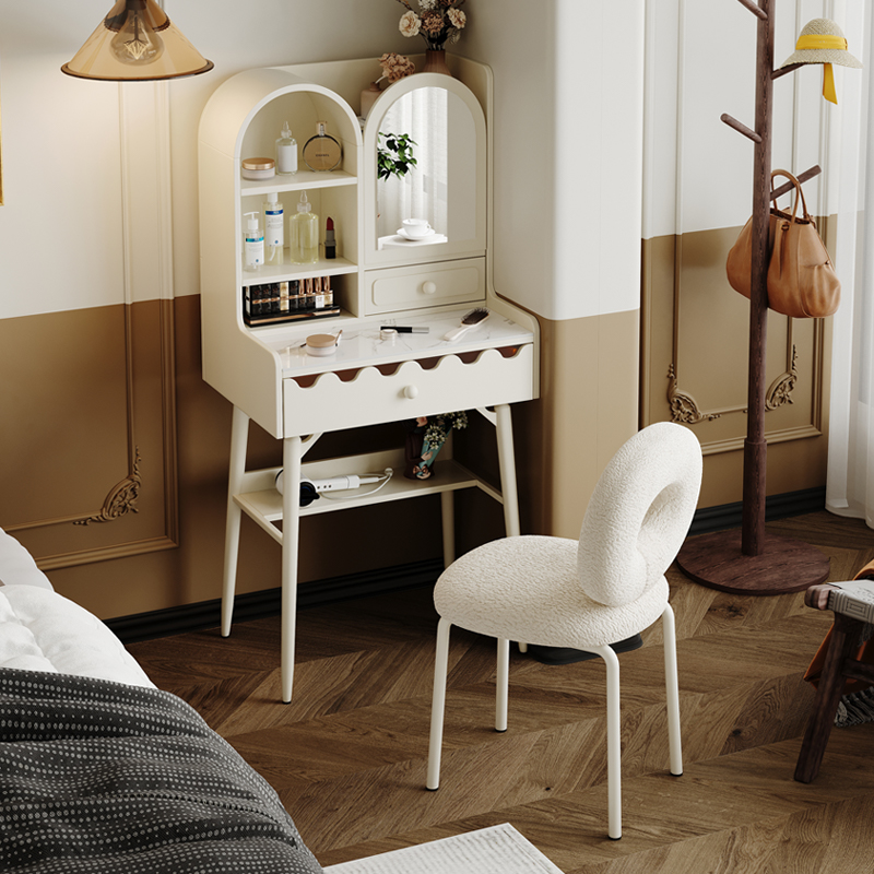 奶油风小户型梳妆台卧室现代简约实木多功能网红书桌化妆柜一体