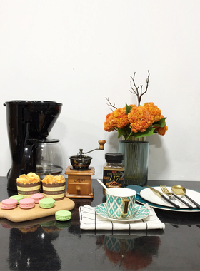 样板房厨房摆件咖啡机装饰面包甜品咖啡豆北欧风西式餐具橱柜摆件