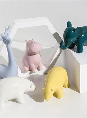 2024新品现代简约陶瓷动物摆件厂家创意家居儿童房桌面装饰礼