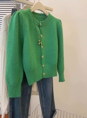 绿色圆领小香风短款毛衣外套女秋冬新款高级感百搭外穿针织开衫