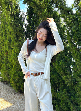 奶油云朵/Suri春秋新款白色针织开衫外套两件套长袖短款薄款女