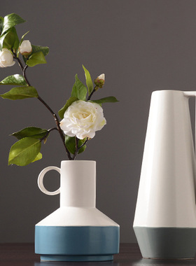 现代简约把手陶瓷花瓶摆件插花客厅欧式创意白色花器家居软装饰品