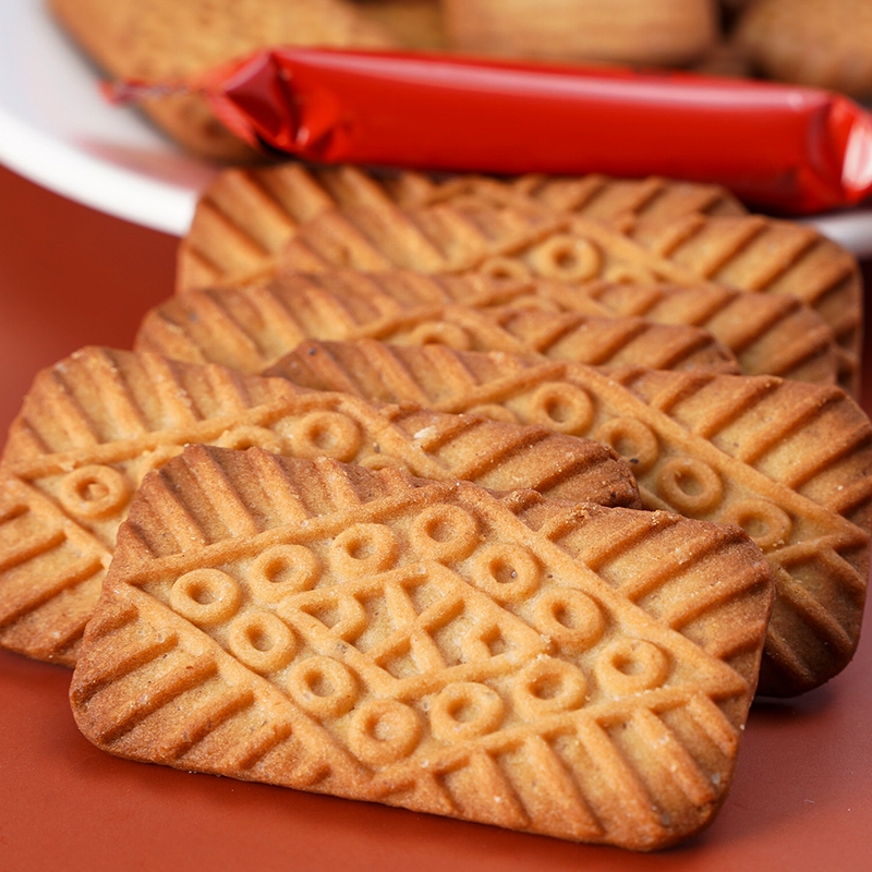 焦糖饼干比利时饼干早餐零食网红曲奇休闲食品酥脆小包装解馋营养