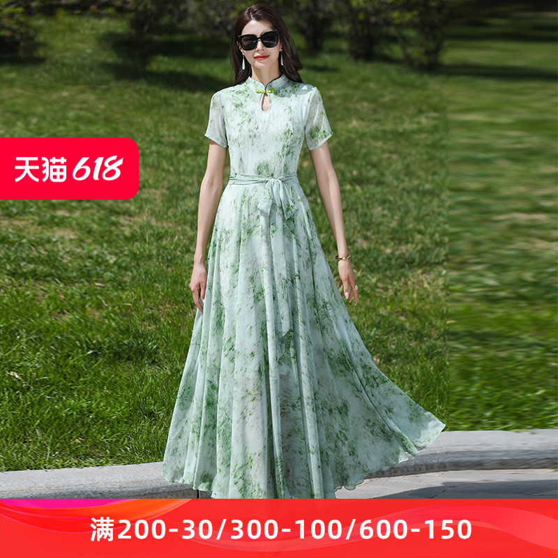 高级宽松连衣裙2024新款洋气时尚高端气质显瘦裙子女夏季雪纺长裙