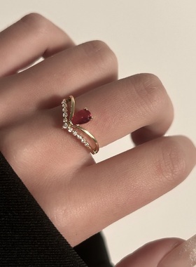 复古精致红宝石戒指女小众轻奢水滴设计感指环个性百搭气质食指戒