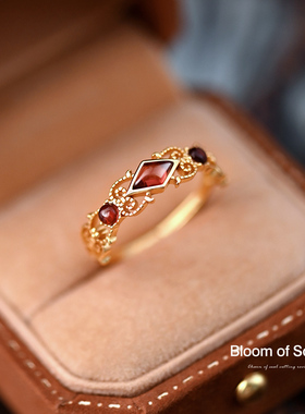 《绯红香氛》原创设计S925纯银戒指天然红石榴石法式复古红色礼物