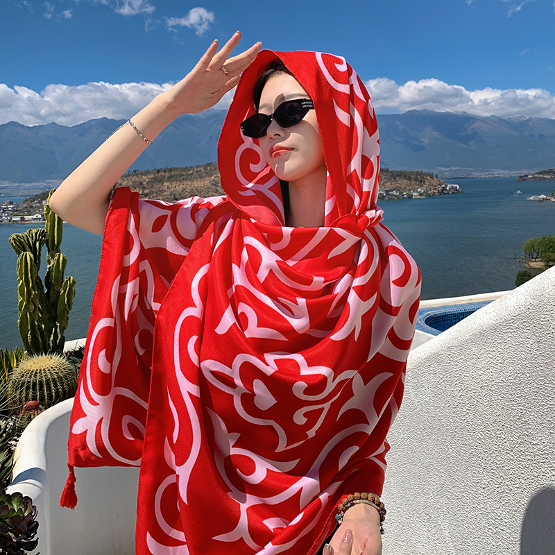 云南青海旅游拍照红色防晒丝巾女夏季民族风围巾披肩外搭超大纱巾