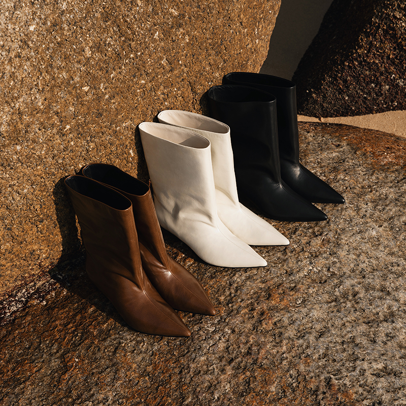 ALEXSARA原创系列 2023秋冬新款 尖头矮跟复古宽筒靴真皮矮筒靴子