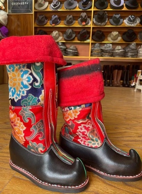 花纹少数民族服装搭配靴子藏族传统男女孩靴子   实拍
