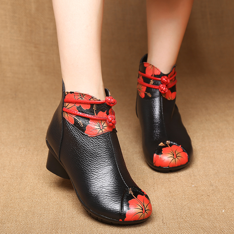 新款民族风女靴子妈妈鞋真皮加绒短靴印花中国风中跟头层牛皮靴子