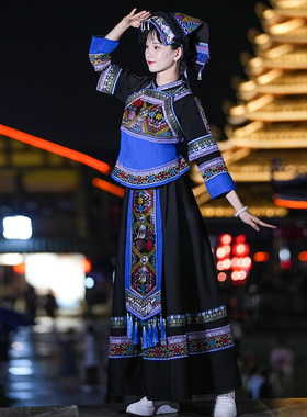 彝族服装女新款四川凉山少数民族服饰布依族侗族火把节舞蹈演出服
