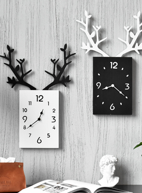 简约北欧客厅墙面装饰鹿角挂钟家居墙壁装饰品木质钟表壁饰小挂件