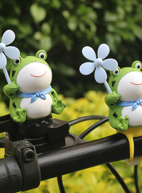 可爱卖崽小青蛙风车竹蜻蜓电瓶自行汽车载电动摩托装饰品送闺蜜礼