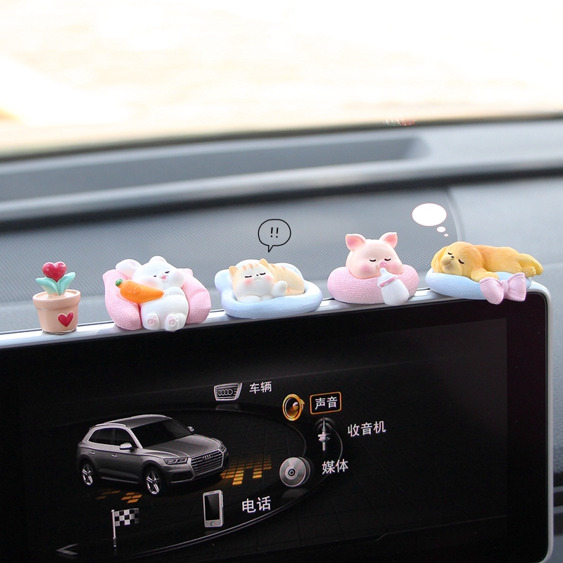 新款车载饰品摆件可爱小猪汽车车内中控屏幕后视镜装饰品解压公仔