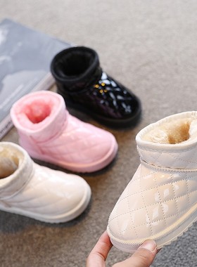 儿童雪地靴女童棉靴加绒保暖防水皮靴2023年冬季新款男童女童短靴