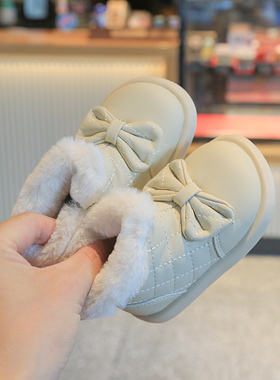 女宝宝雪地靴2024冬季婴幼儿加绒高帮保暖小童防滑学步鞋子棉鞋