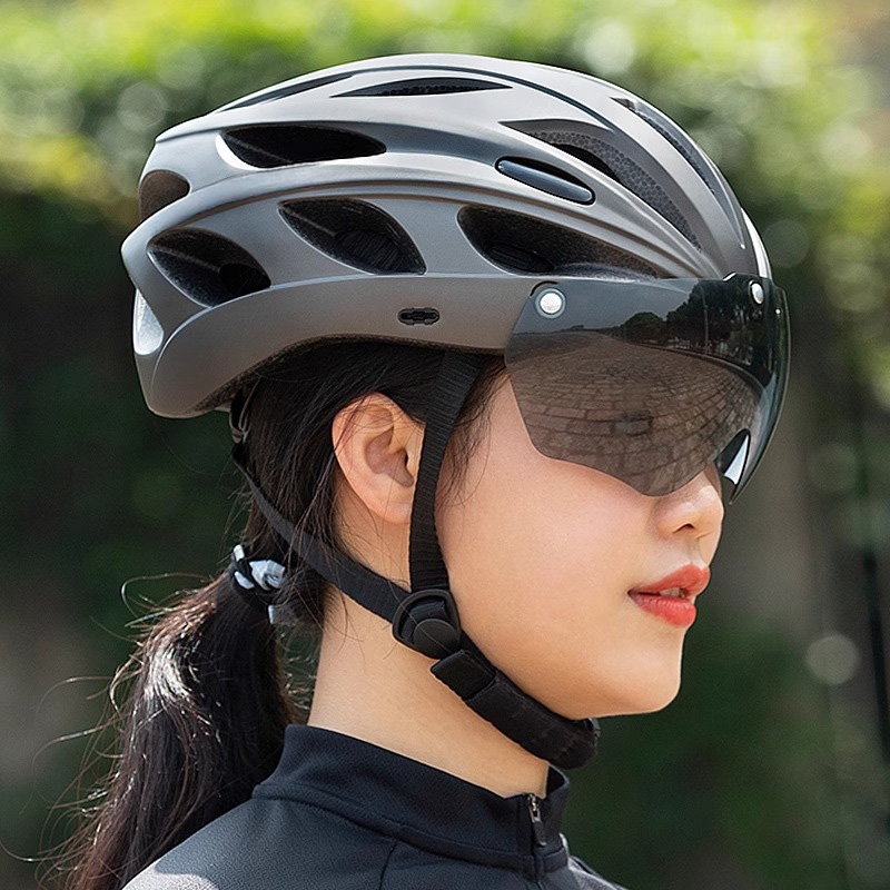 自行车头盔男山地车公路车青少年轮滑单车透气安全盔帽女骑行装备