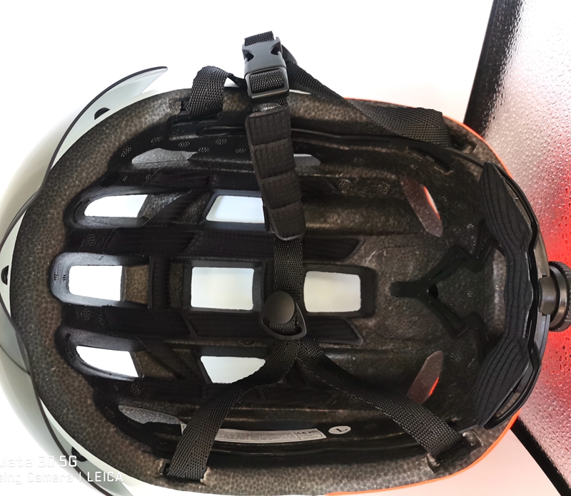 自行车头盔一体成型山地公路气动风镜TT破风铁三计时带灯骑行头盔